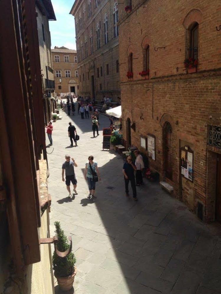 Camere Gozzante Pienza Exteriér fotografie